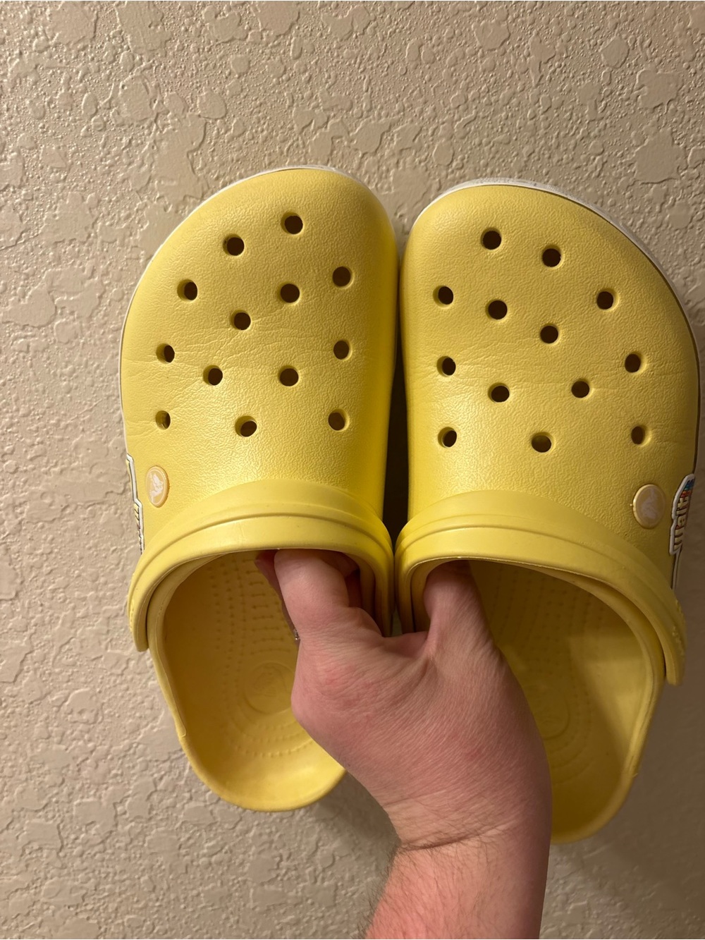 CROCS x Walt Disney World EXCLUSIVE Adult Yellow Clog Mens 8 (or women’s 10) - Picture 2 of 7